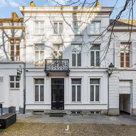 Maison Martin 7 5*