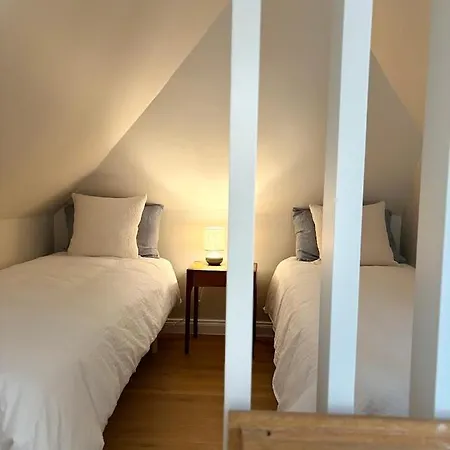 Maison Martin 7 Bed & Breakfast 5*