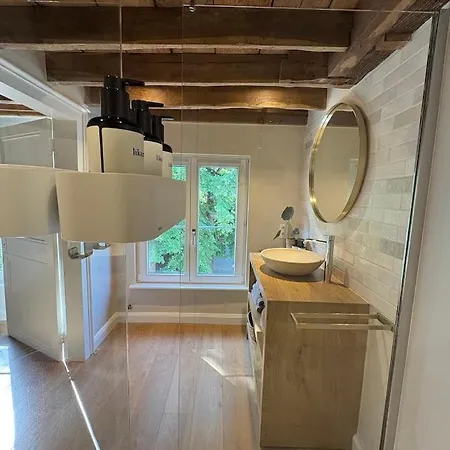 Bed & Breakfast Maison Martin 7 5*